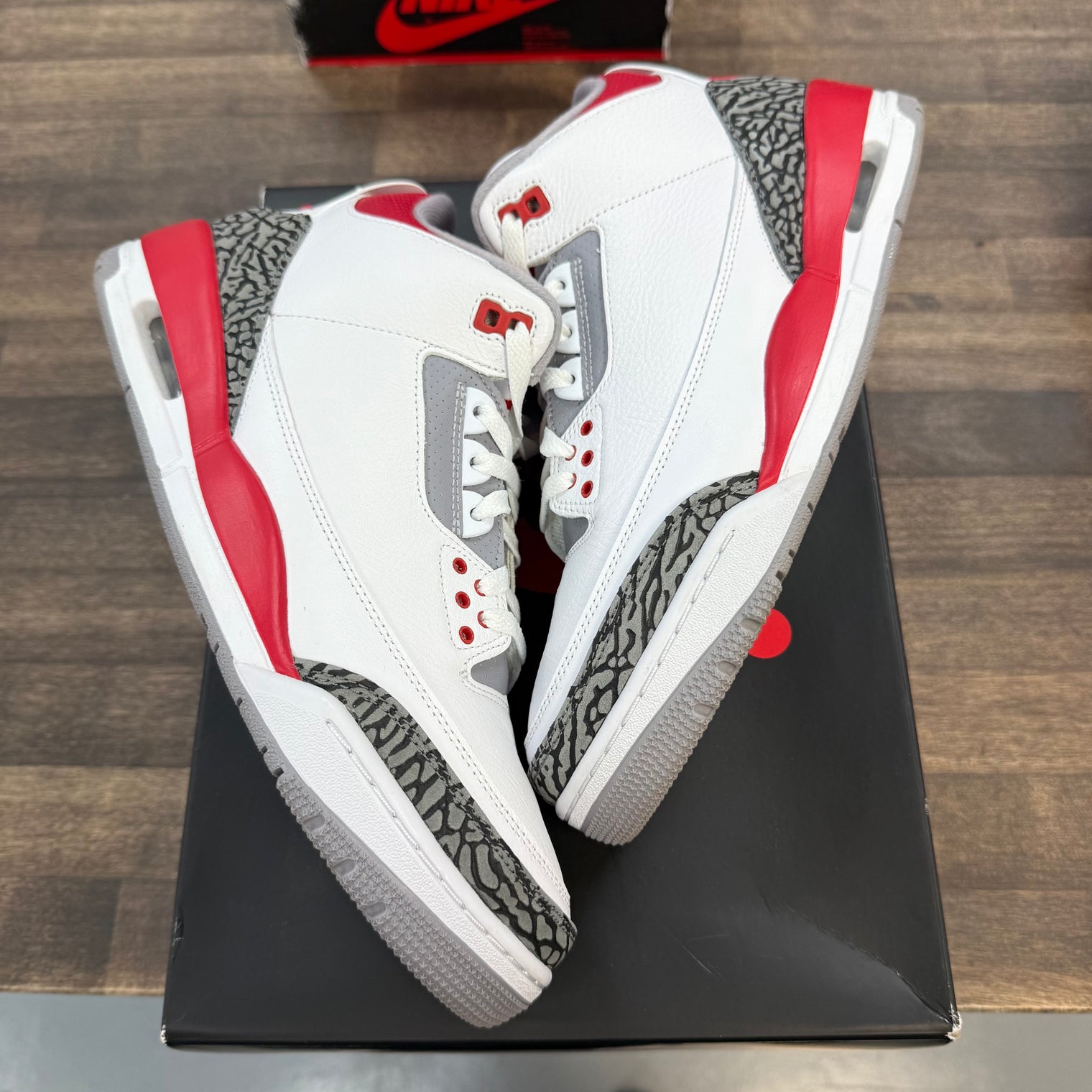 Fire Red Jordan 3 Retro (USED)