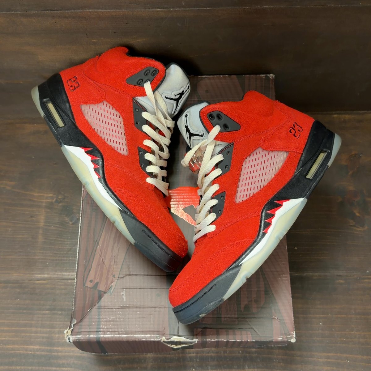 Jordan 5 Retro Raging Bull Red (2021) Size 10.5 (Pre-Owned) - back