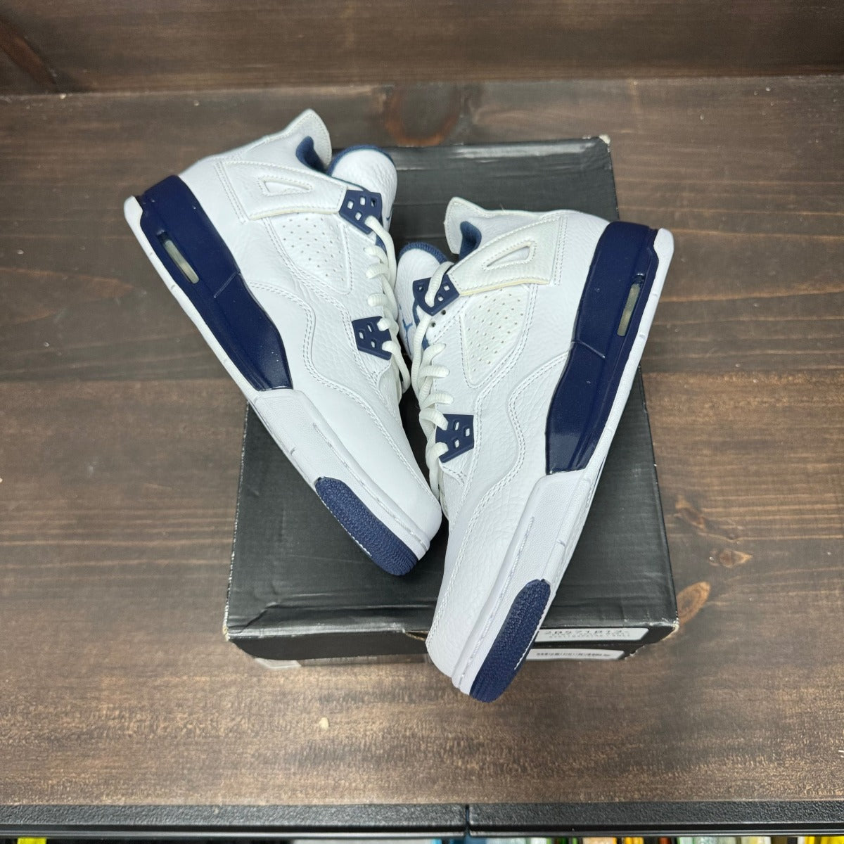 Jordan 4 Retro Columbia (2015) (GS) - Image 9
