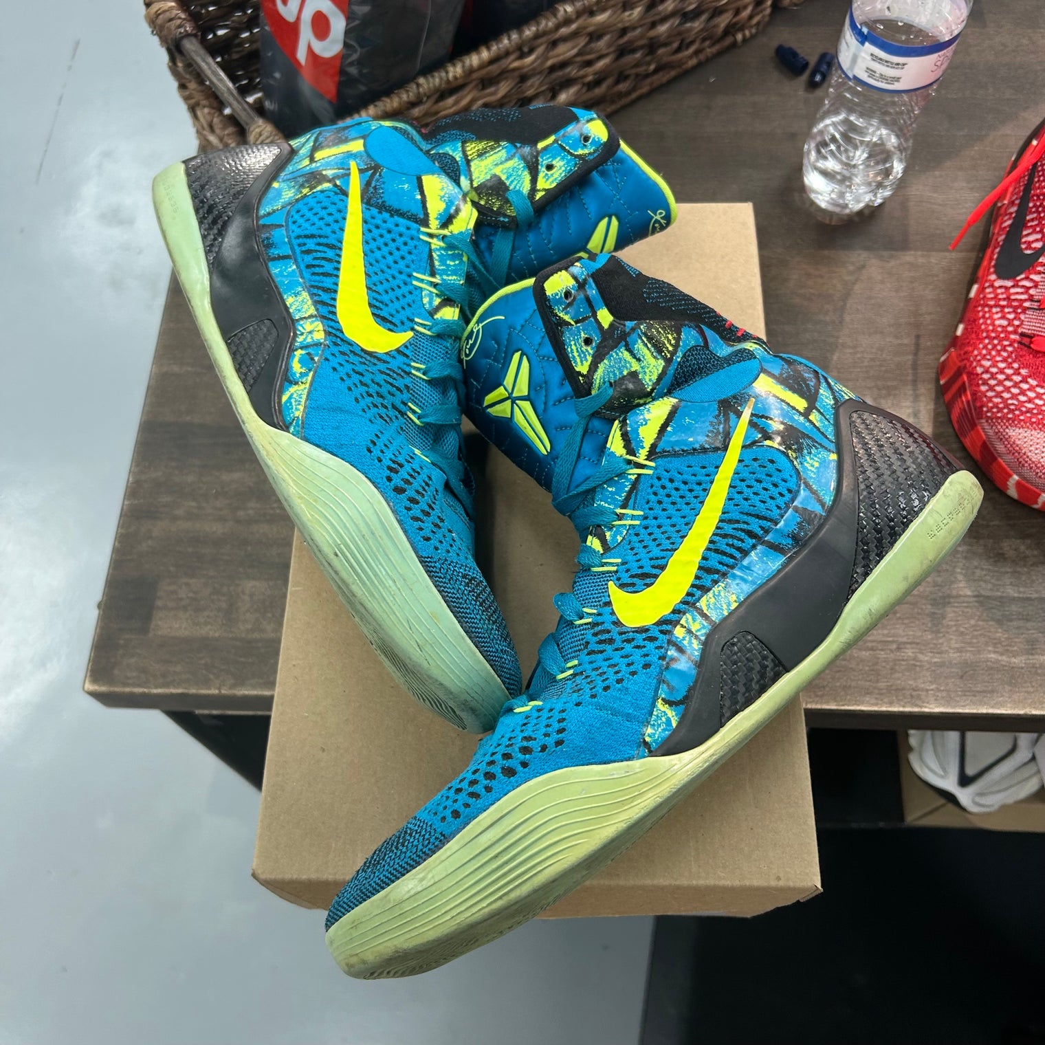 Perspective Nike Kobe 9 Elite (2014) (S 11.5) (USED,No Box)