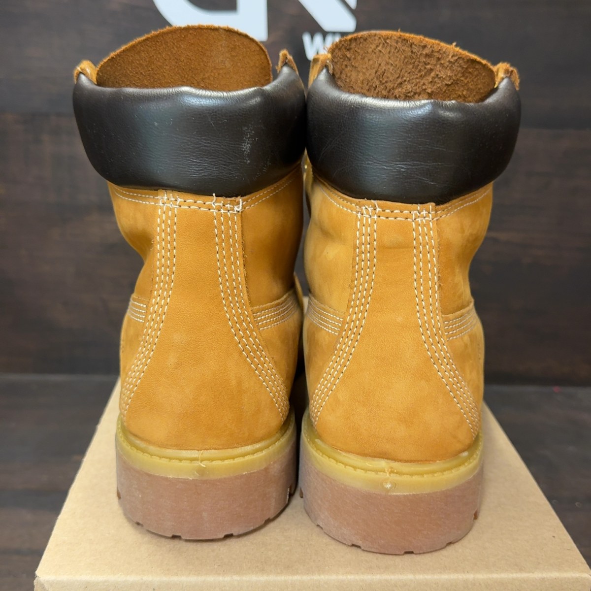 Timberland 6" Premium Waterproof Boots Wheat (Wide) Size 8.5 (Pre-Owned) - Image 4