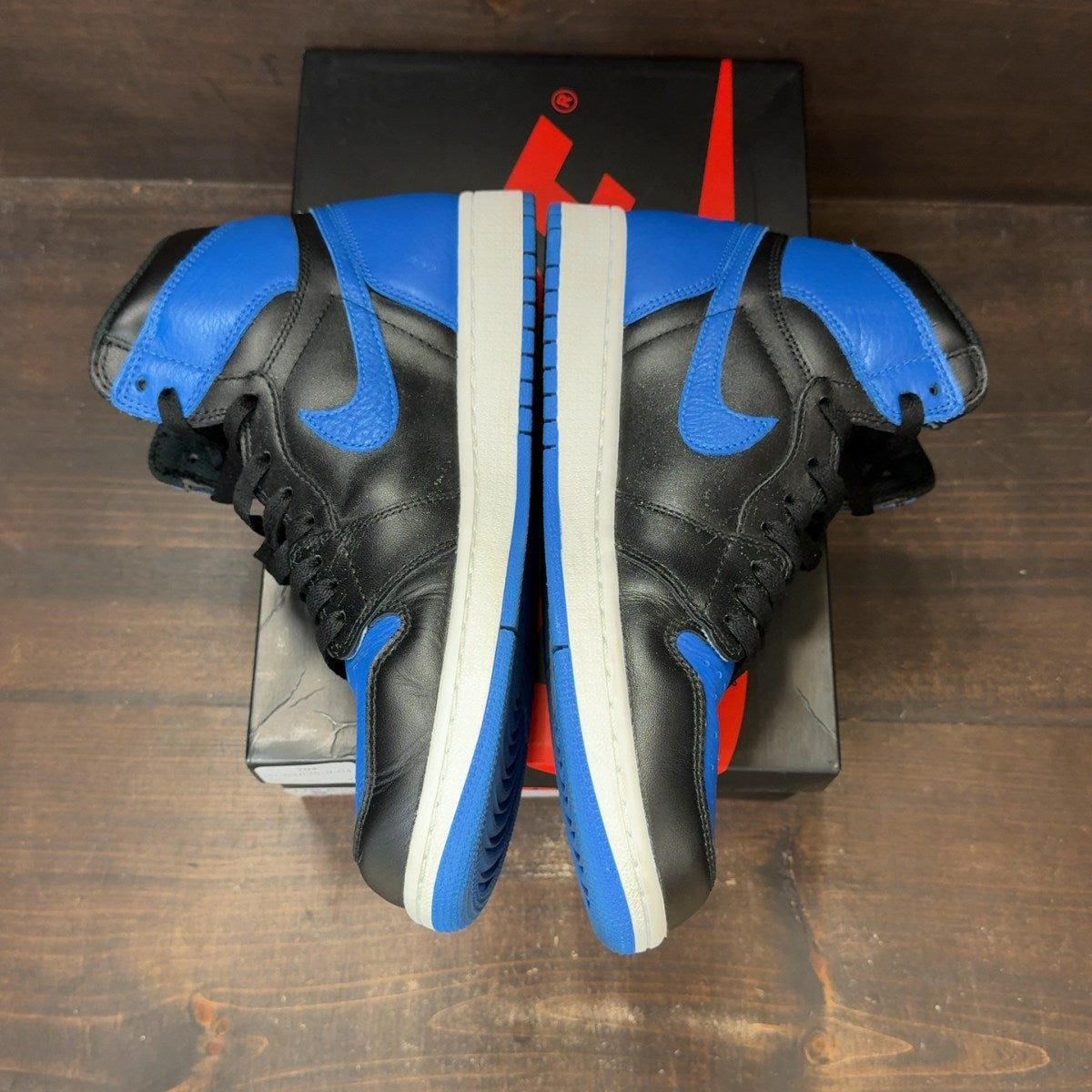 Jordan 1 Retro Royal (2017) Size 9 (Pre-Owned) - aux