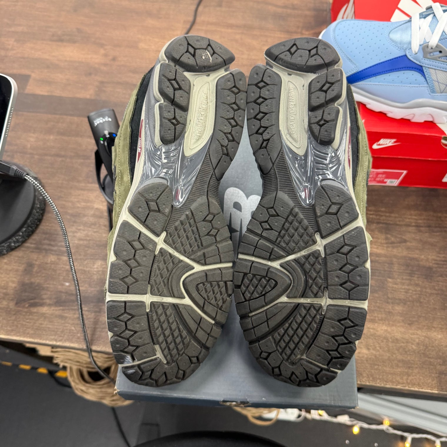 Protection Pack Dark Moss New Balance 2002R (USED)