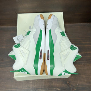 Jordan 4 Retro SB Pine Green Size 9.5 (Pre-Owned) - Image 6