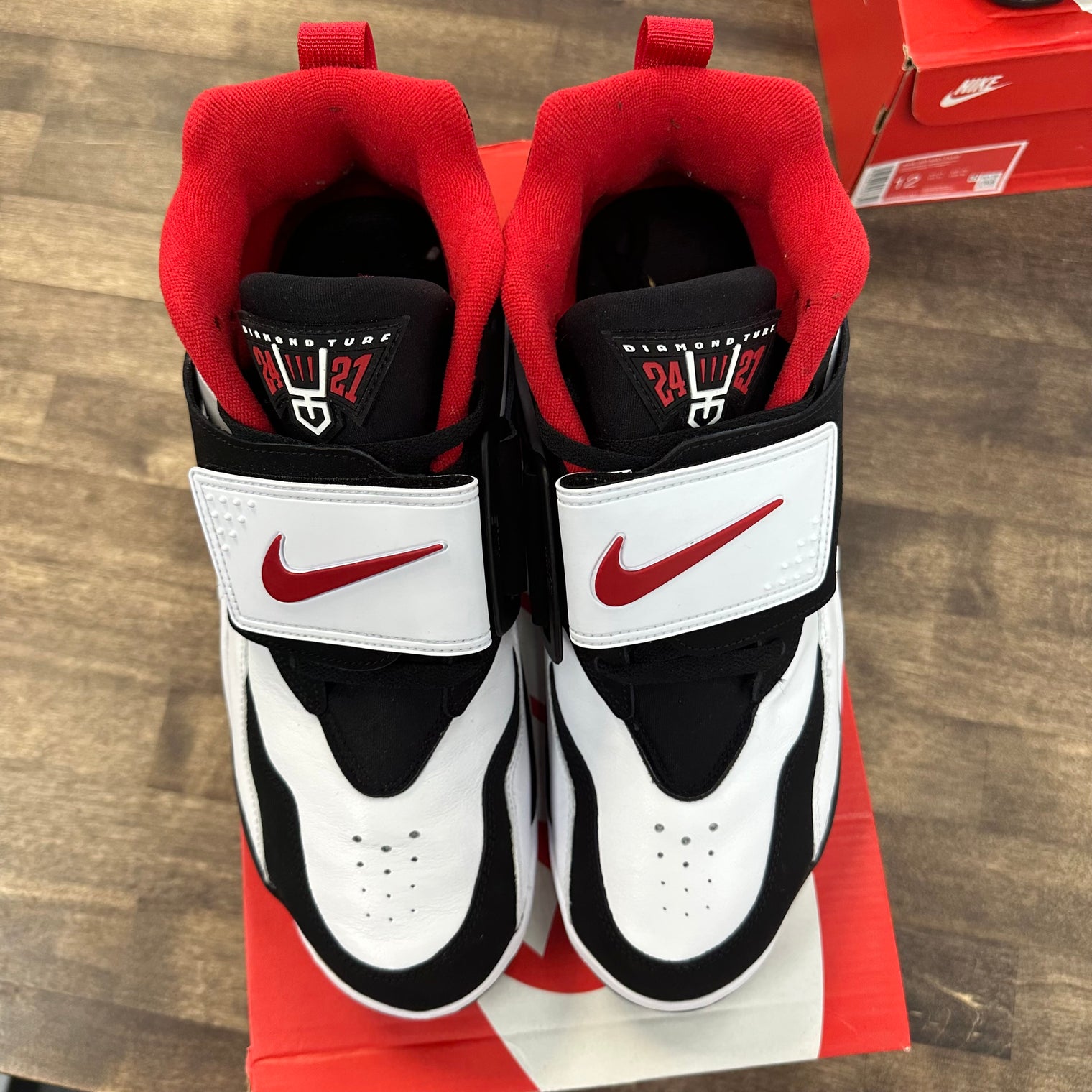 Nike Air Diamond Turf 49ers (2025) (Lightly Worn)