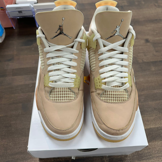 (W) Shimmer Jordan 4 (USED)