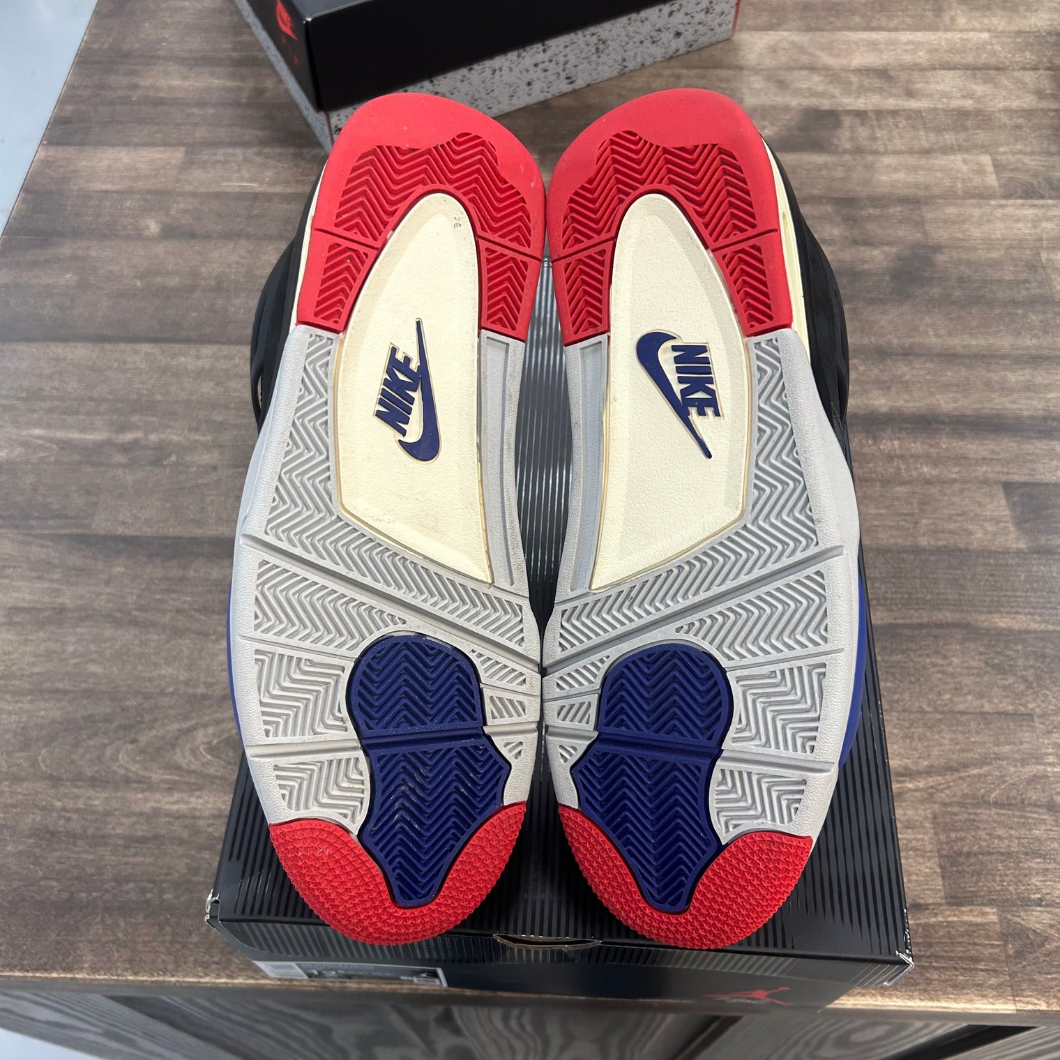 Rare Air Jordan 4 Retro (Gold Lettering) (USED)