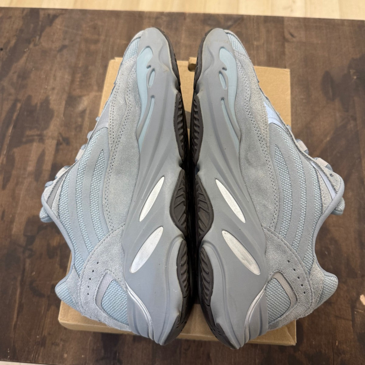adidas Yeezy Boost 700 V2 Hospital Blue - Image 4
