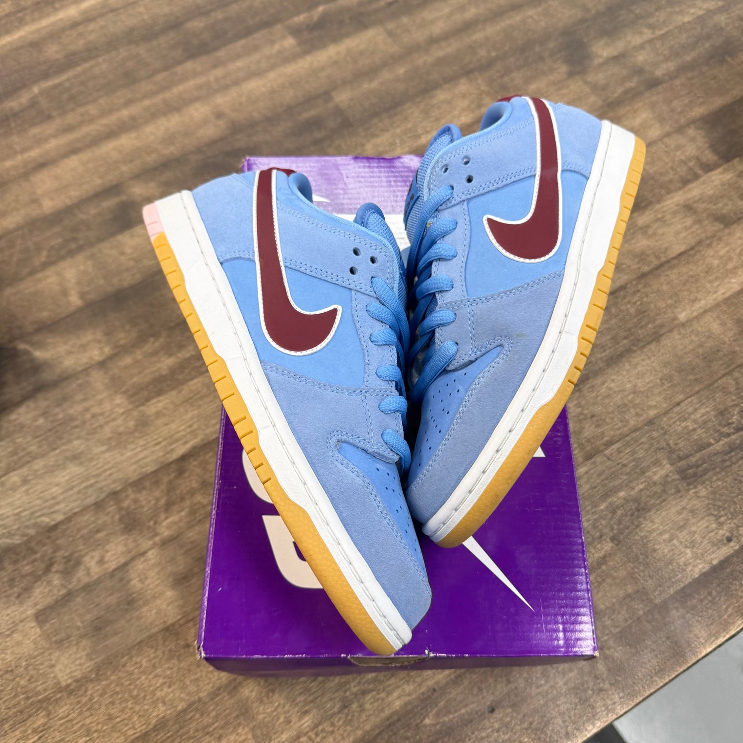 Philadelphia Phillies Nike SB Dunk Low (USED)