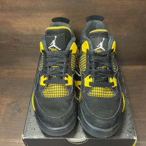 Jordan 4 Retro Thunder (2023) (GS) Size 5.5Y (Pre-Owned) - tag