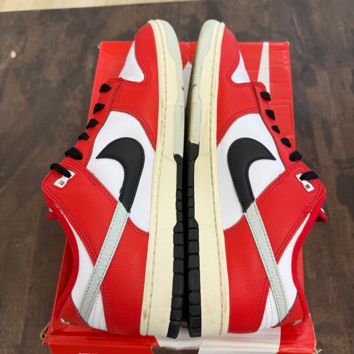 Nike Dunk Low Chicago Split Size 10 (Pre-Owned) - Image 4