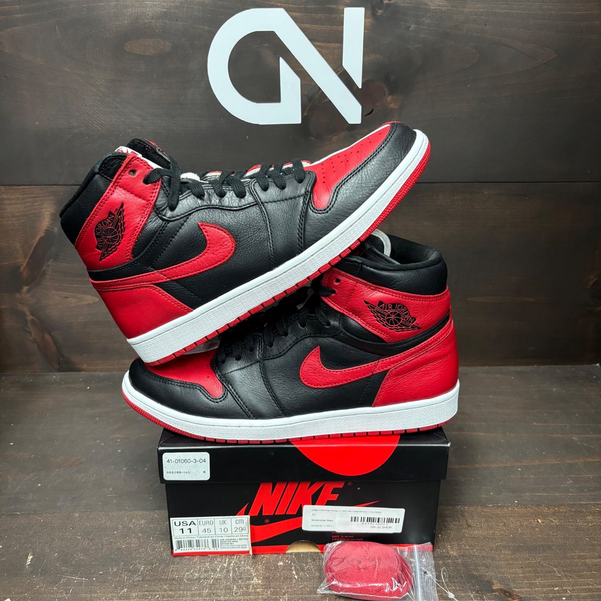 Jordan 1 Retro High Homage To Home (Non-numbered) Size 11 (Pre-Owned) - front