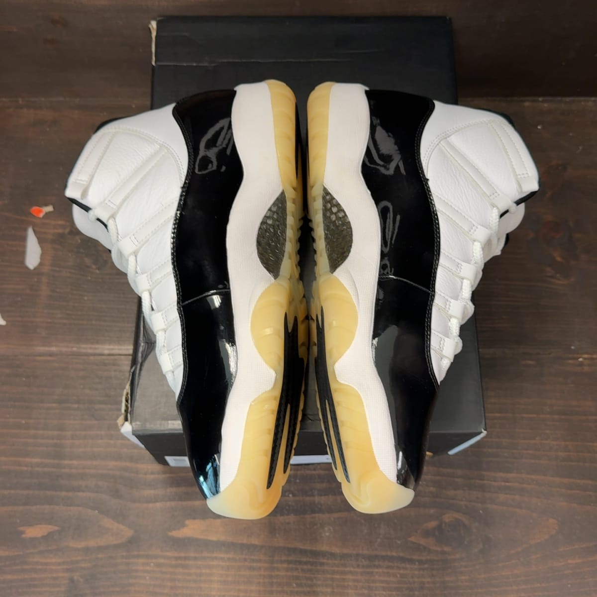 Jordan 11 Retro DMP Gratitude (2023) Size 13 (Pre-Owned) - aux