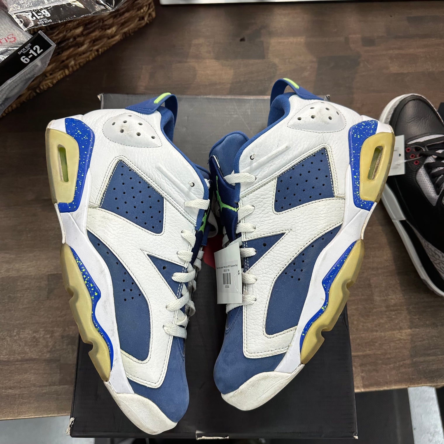 Ghost Green Jordan 6 Retro Low (USED, Replacement Box)