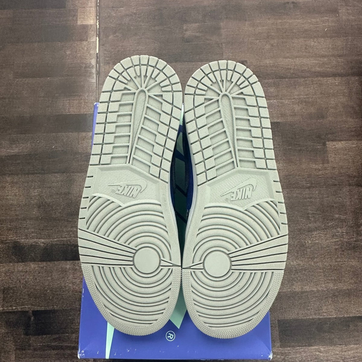 Jordan 1 Retro Low OG Zion Williamson Voodoo Alternate - Image 5