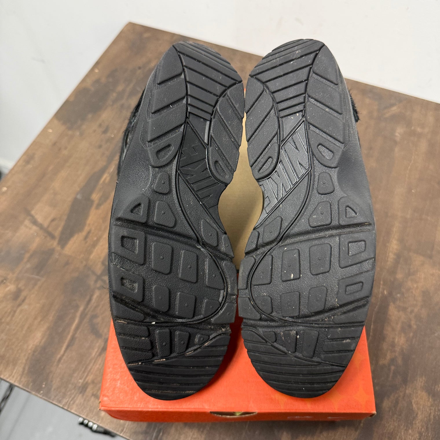 Corteiz Black Air Huarche (USED)