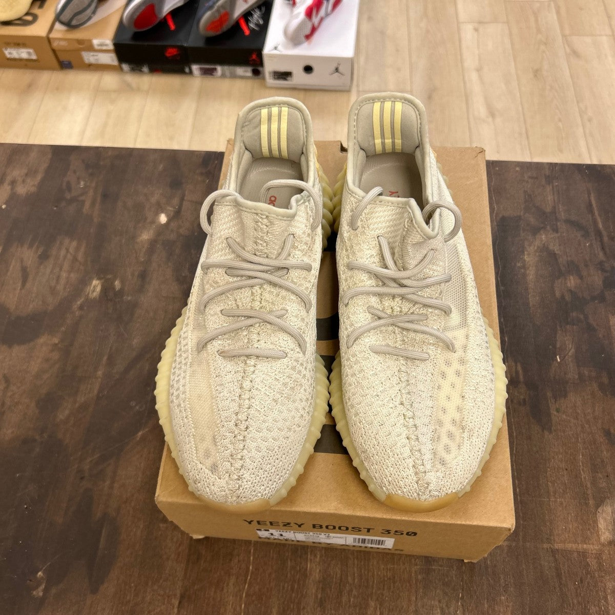 adidas Yeezy Boost 350 V2 Light - Image 2