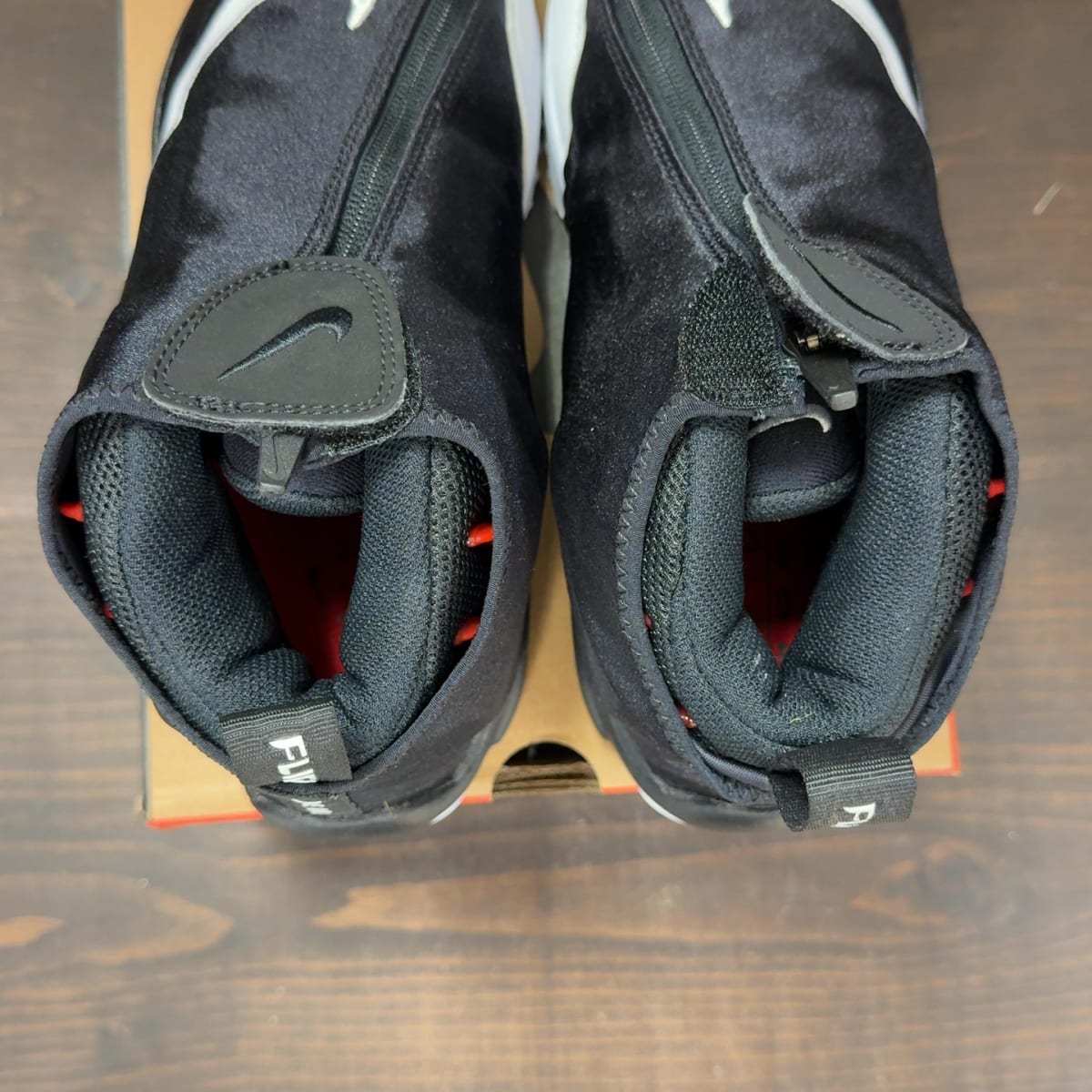 Nike Air Zoom Flight The Glove Black White OG (2026) Size 10 (Pre-Owned) - aux