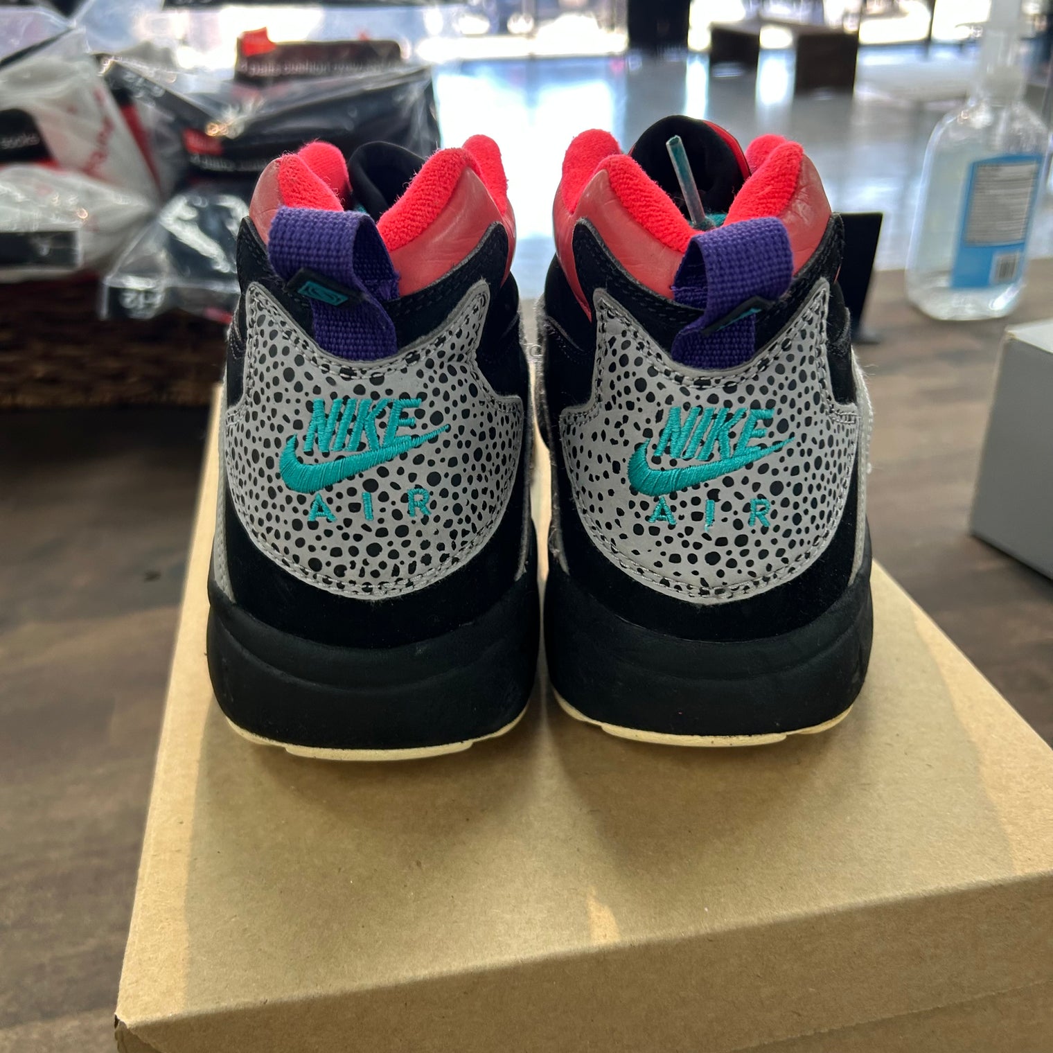 Wolf Grey Crimson Nike Air Diamond Turf (US 10) (USED,No Box)