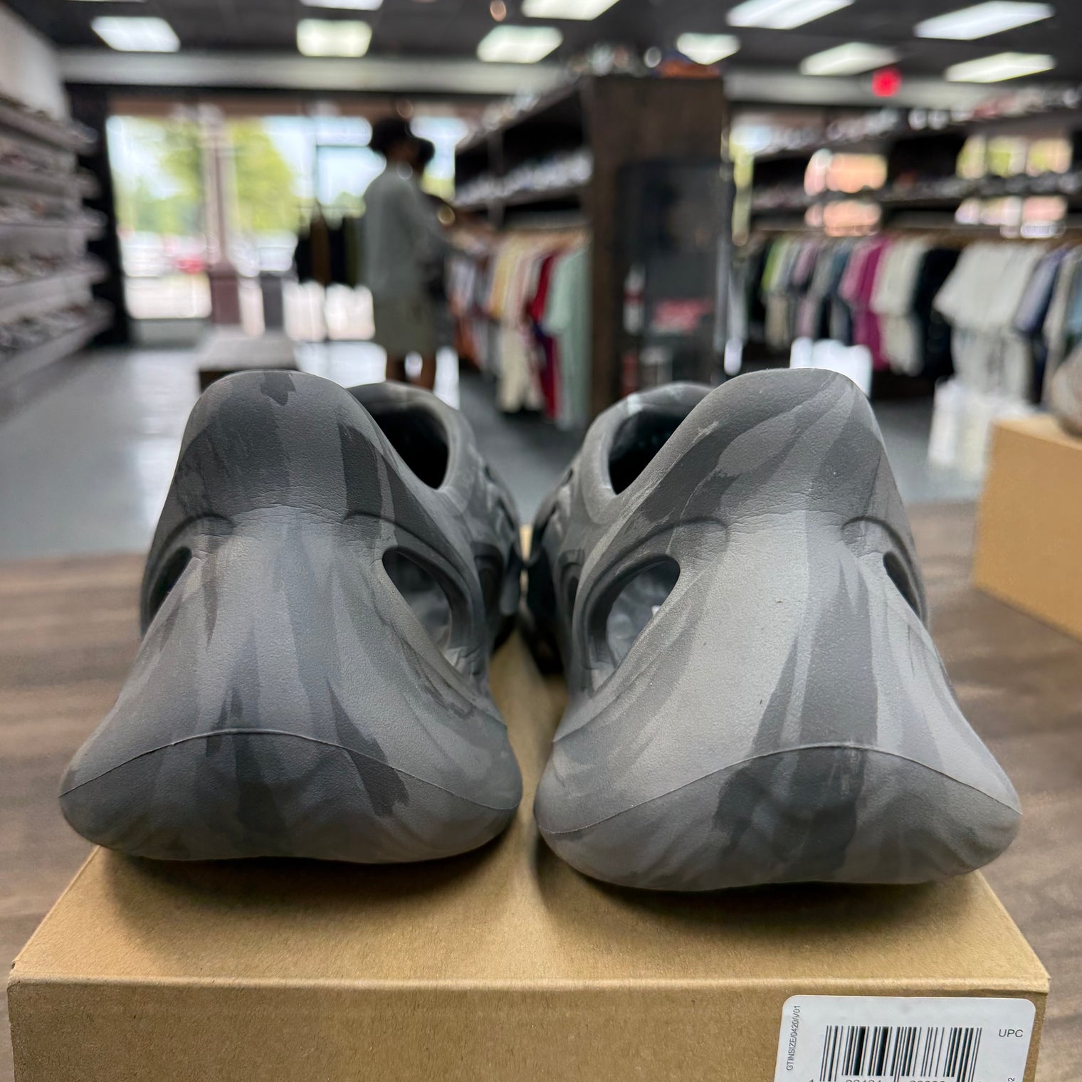 MX Granite Yeezy Foam RNNR (USED)