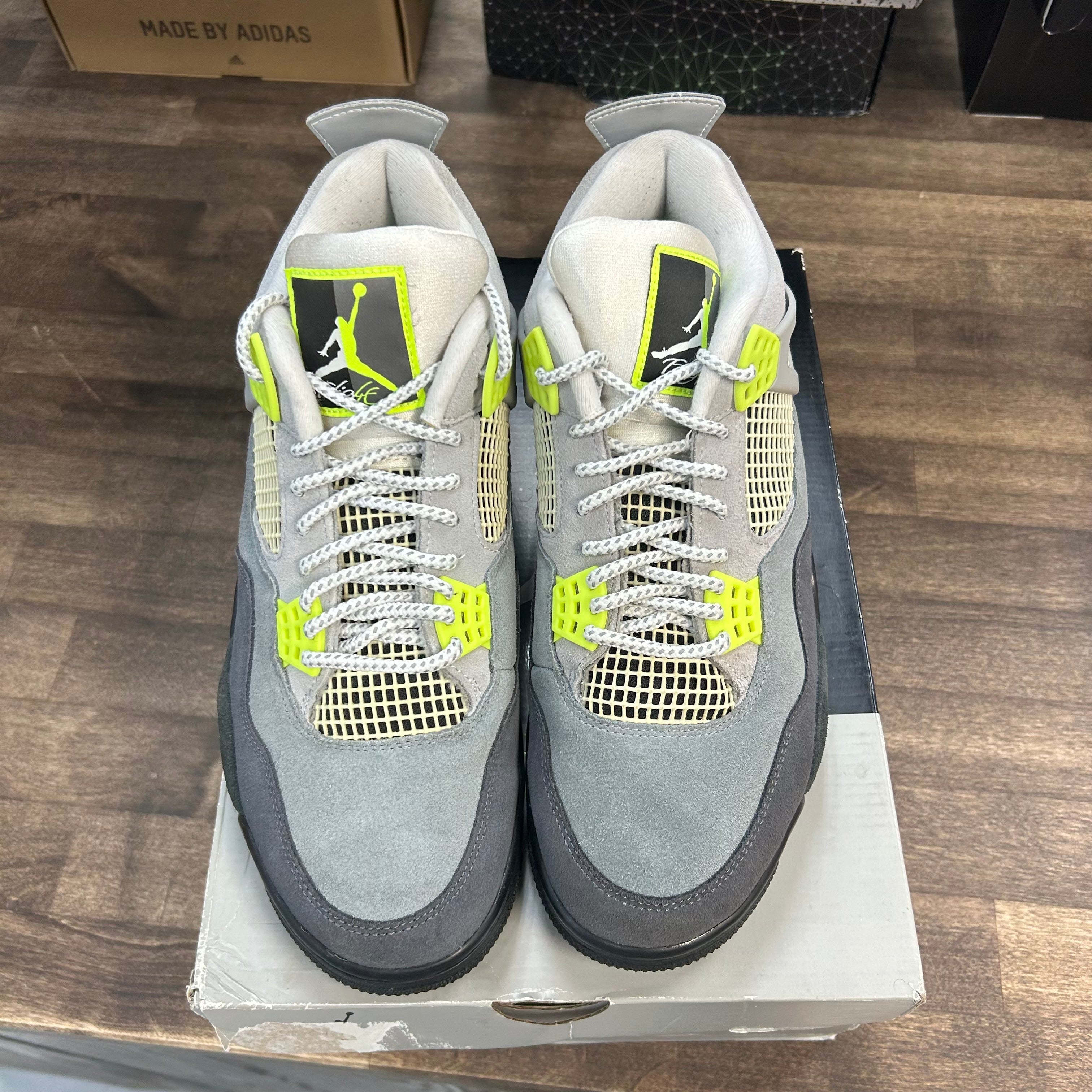 Jordan 4 Retro SE 95 Neon (US 11) (USED) Size 11 (Pre-Owned) - Image 2
