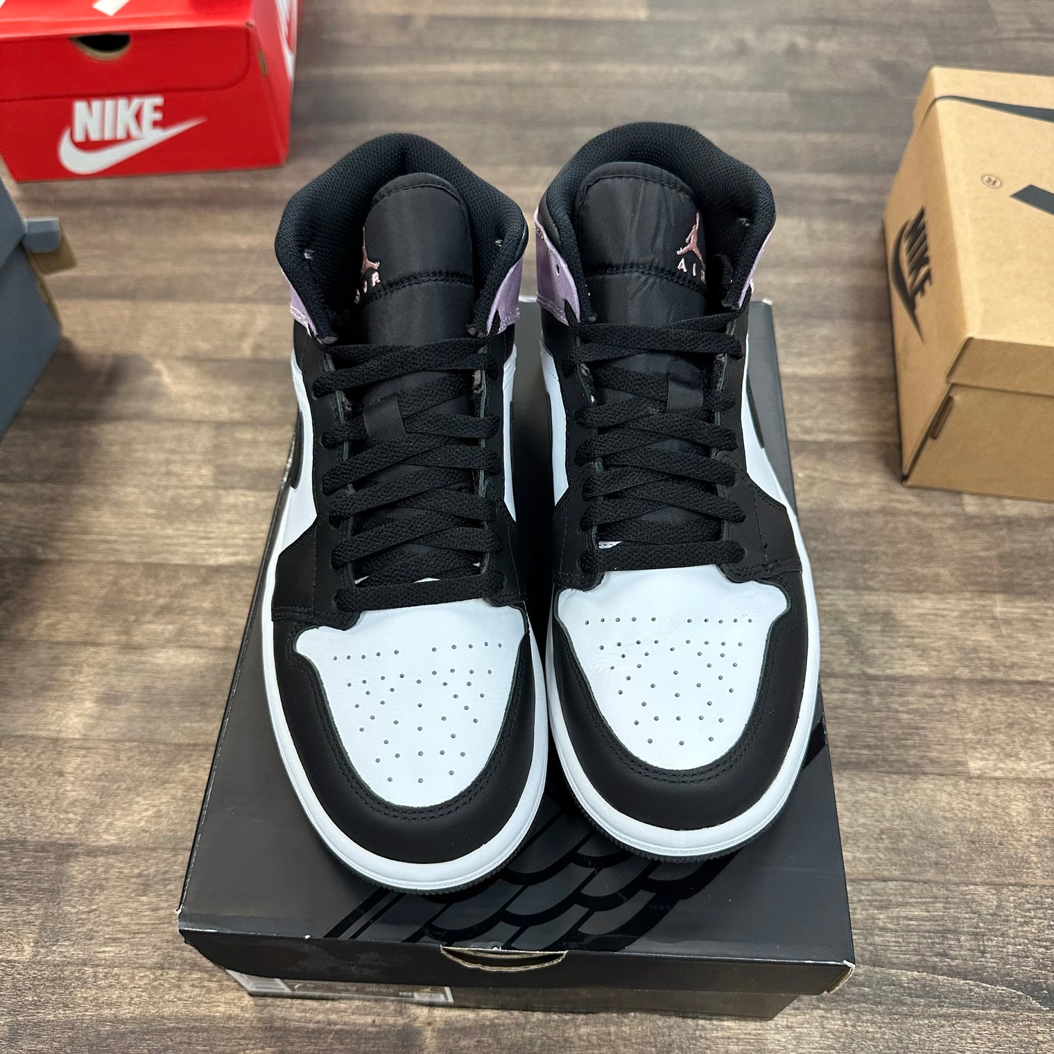 Zen Master Jordan 1 Mid (USED)