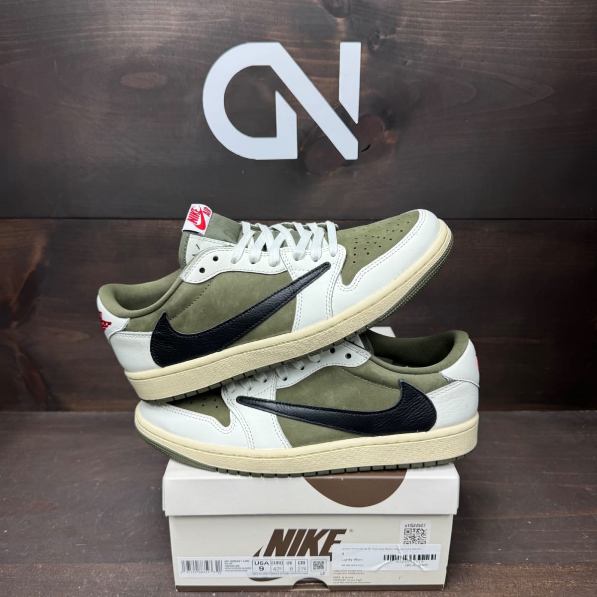 Jordan 1 Retro Low OG SP Travis Scott Medium Olive Size 9 (Pre-Owned) - front