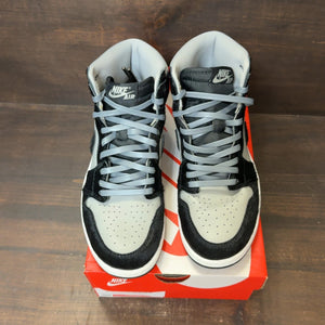 Jordan 1 Retro High OG Twist 2.0 Medium Grey (Women's) Size 8.5W (Pre-Owned) - Image 3