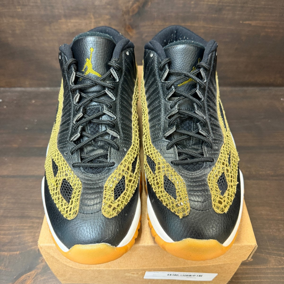 Jordan 11 Retro Low IE Militia Green (2015) Size 11 (Pre-Owned) - Image 3