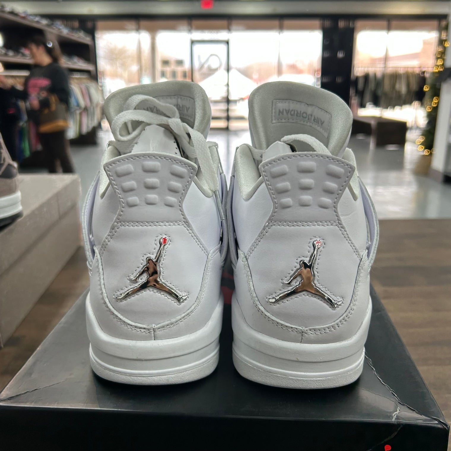 Pure Money Jordan 4 Retro (2017) (Lightly Worn)