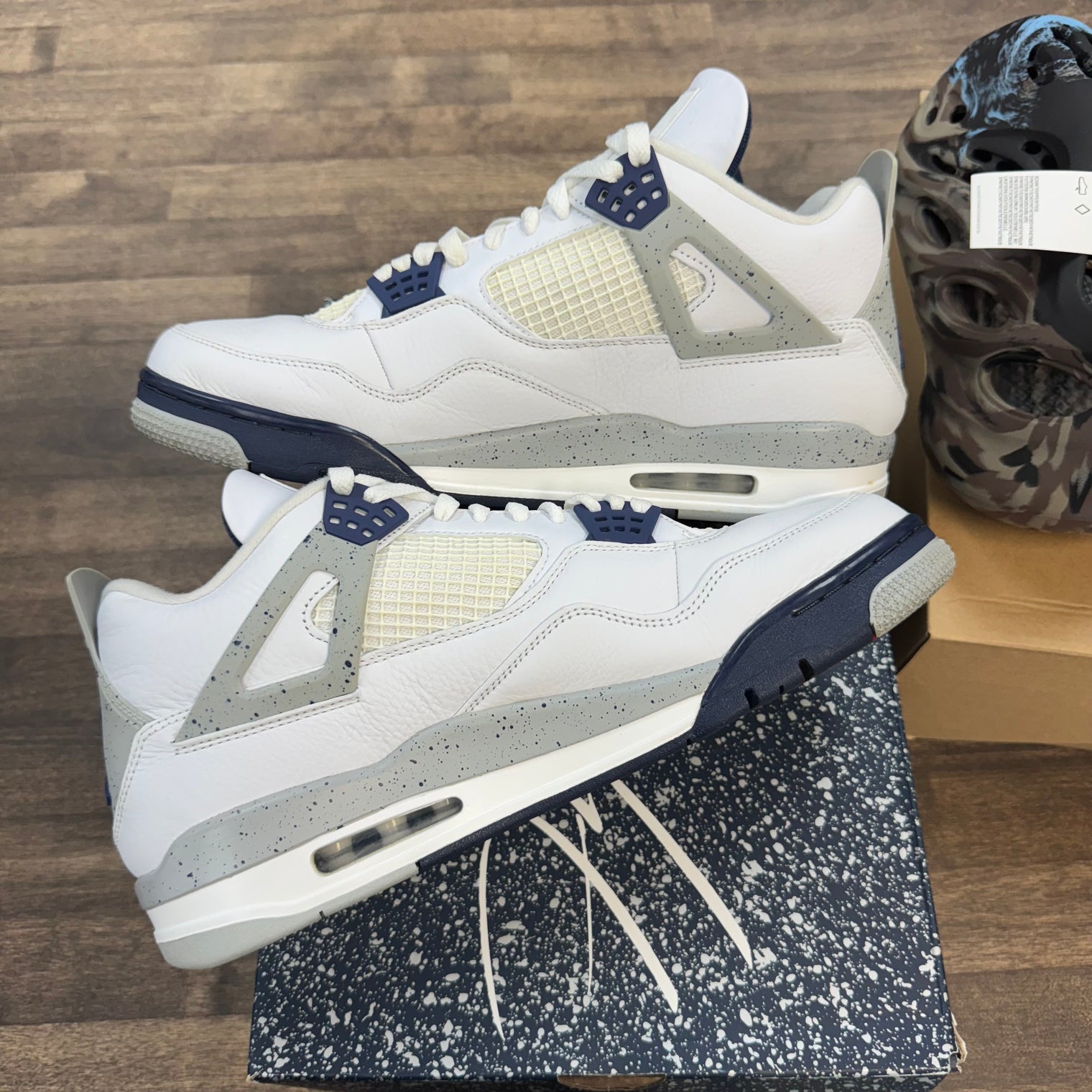 Midnight Navy Jordan 4 (USED)