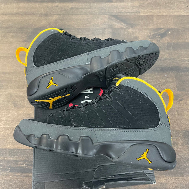 (GS) University Gold Jordan 9 (USED)