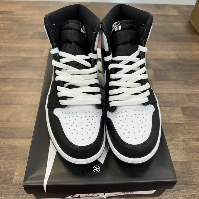 Black White Jordan 1 High (Lightly Worn)