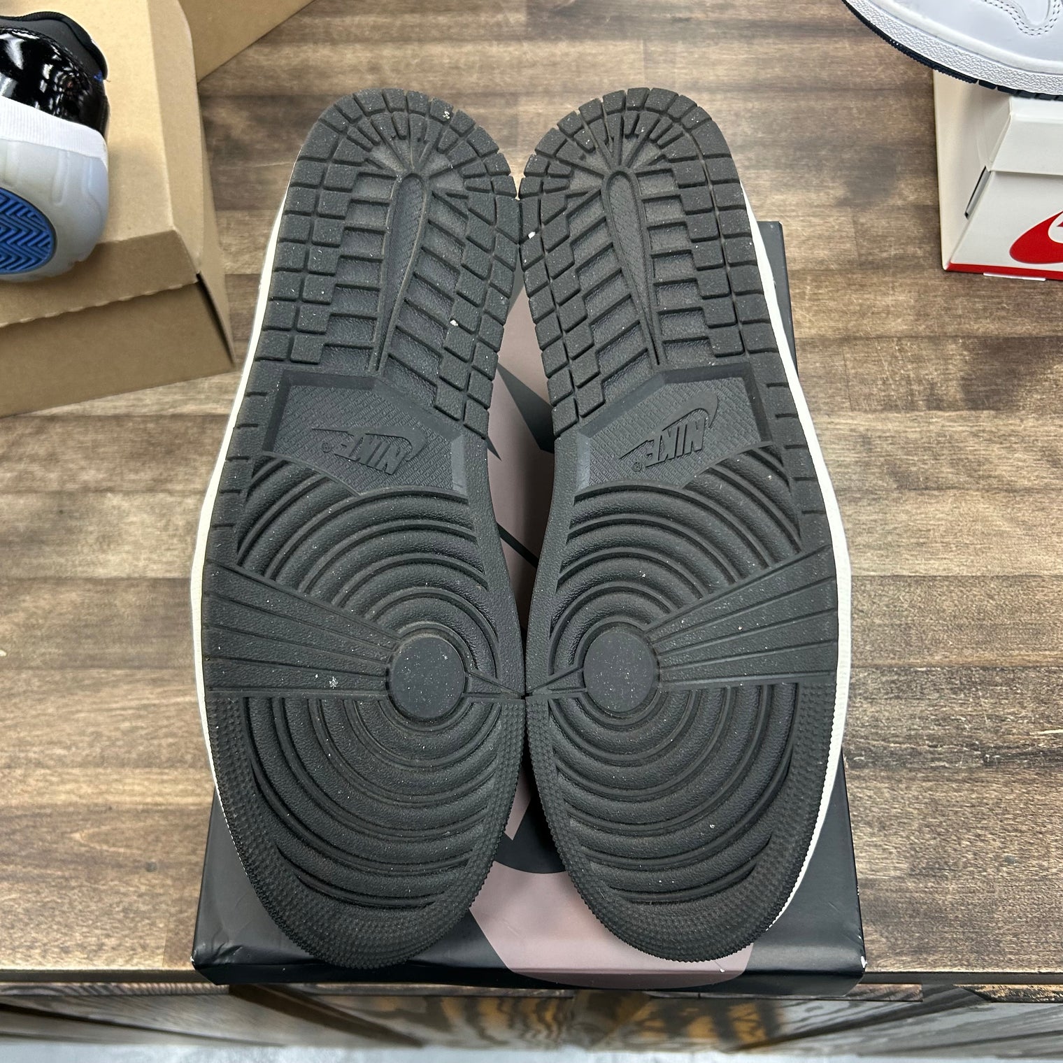 Mocha Jordan 1 Low OG (USED)