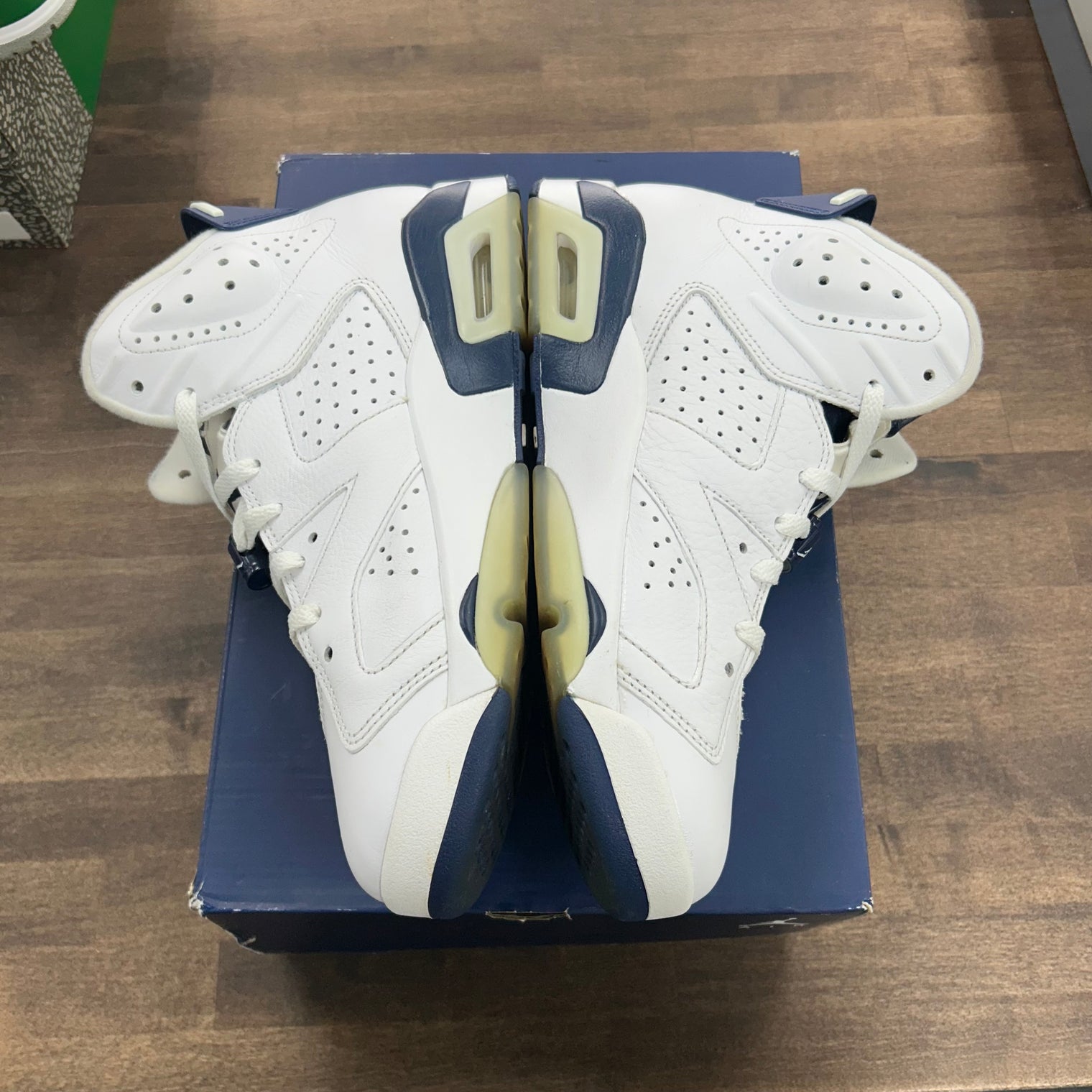 Midnight Navy Jordan 6 Retro (USED)