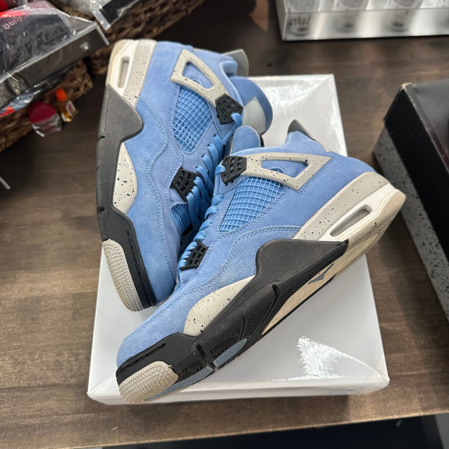 UNC University Blue Jordan 4 Retro (Used)