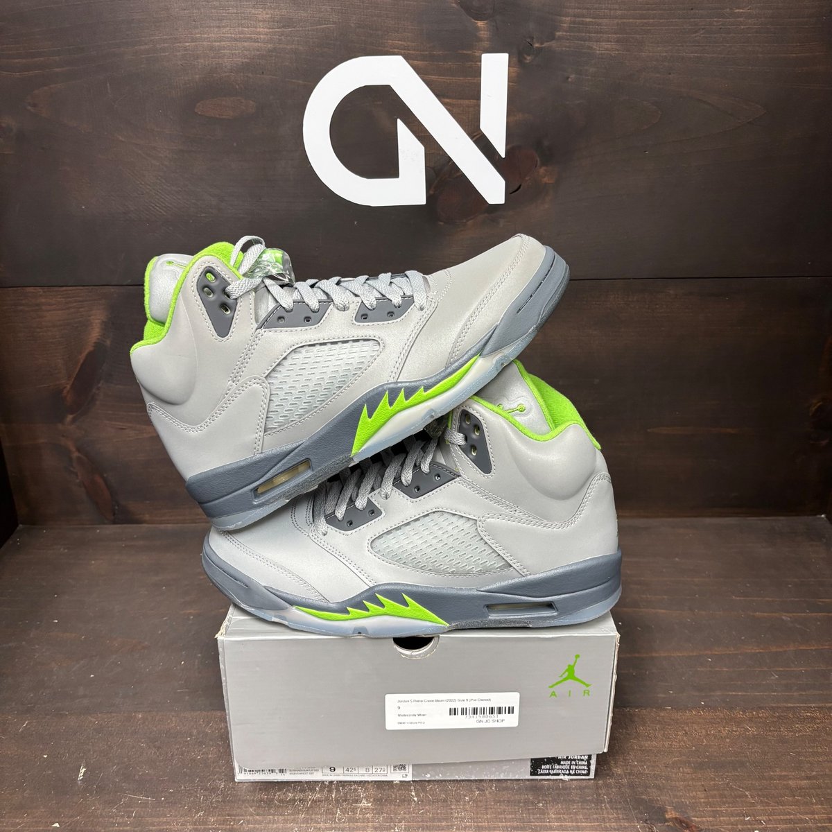 Jordan 5 Retro Green Bean (2022) Size 9 (Pre-Owned) - front