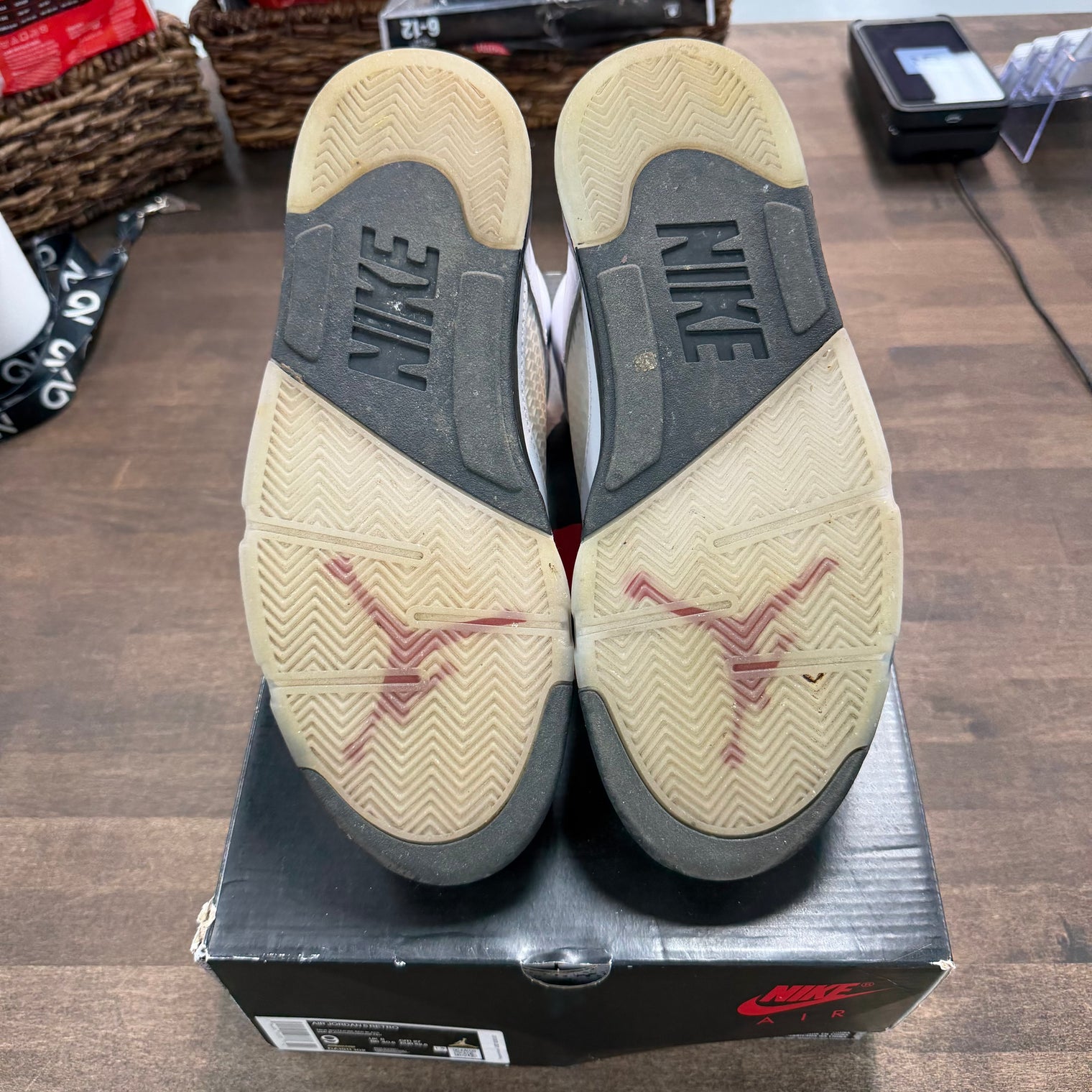 Jordan 5 Retro Fire Red Silver Tongue (USED)