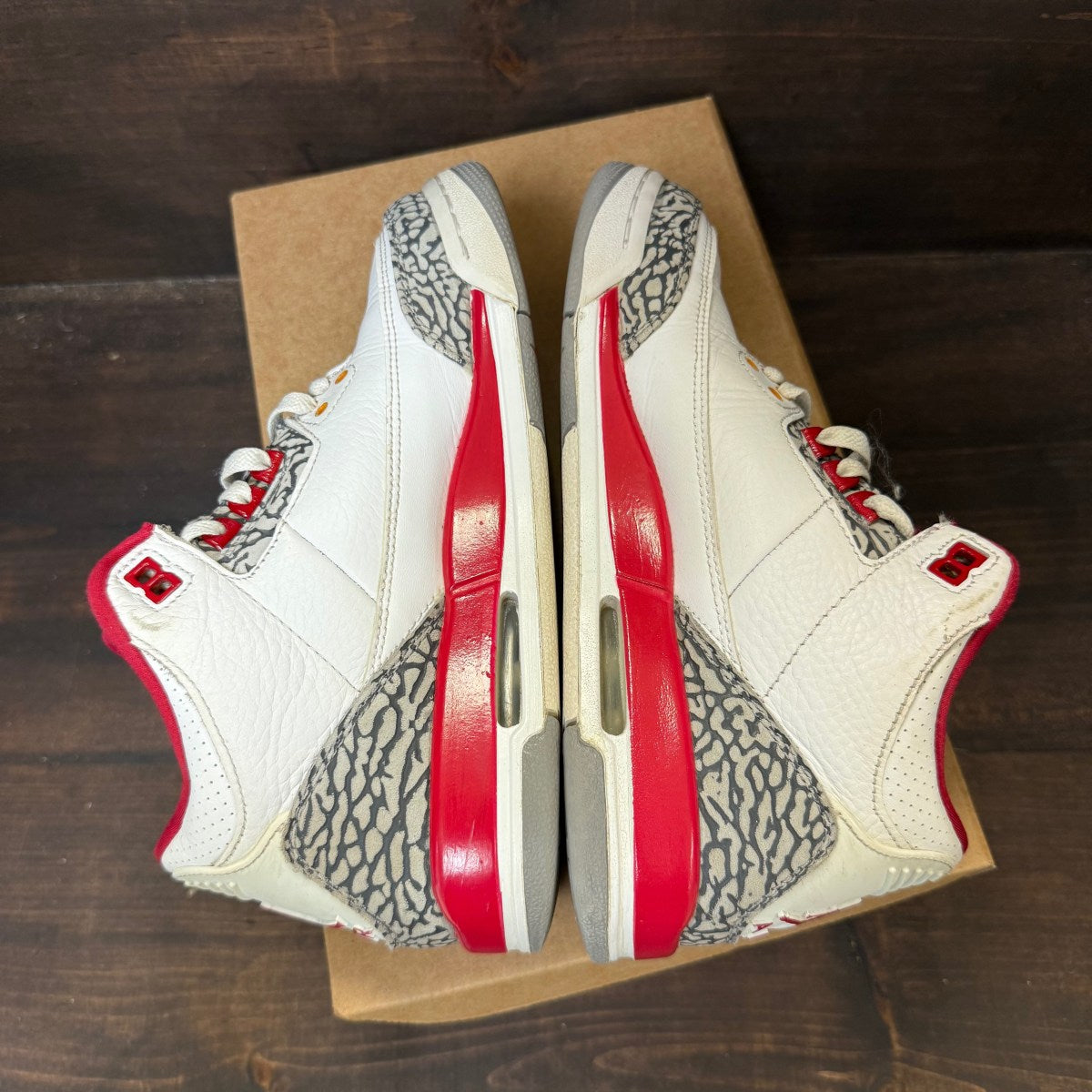 Jordan 3 Retro Cardinal (GS) Size 7Y (Pre-Owned) - Image 4