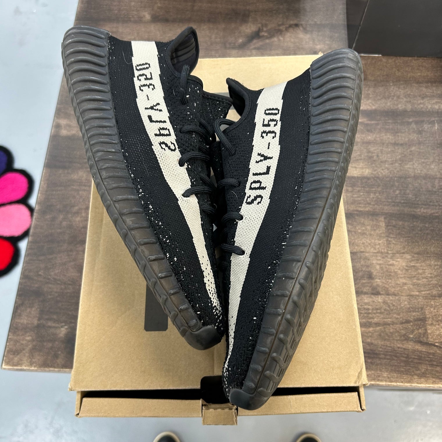 Oreo Yeezy 350 (USED)