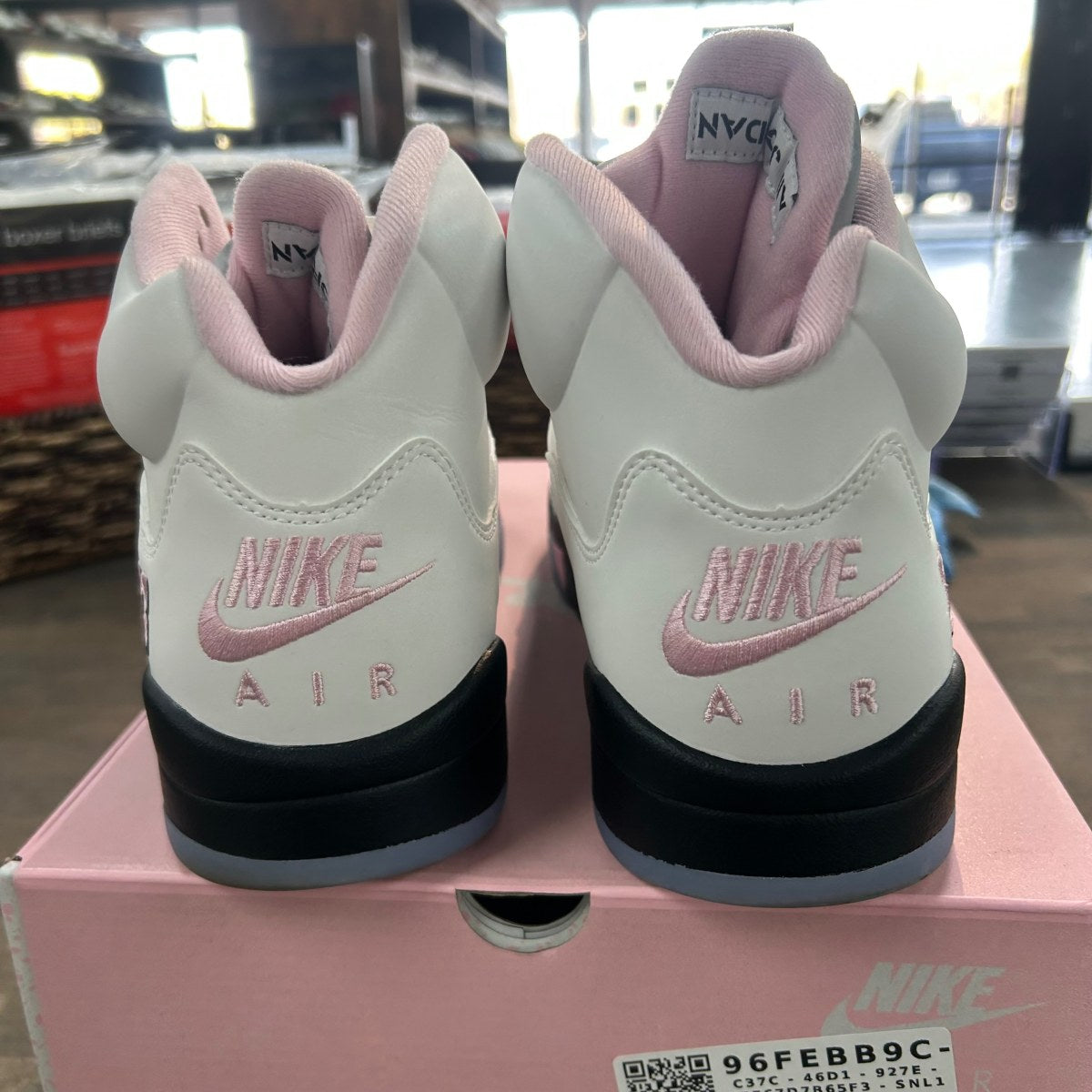 Jordan 5 Retro Medium Soft Pink - Image 4