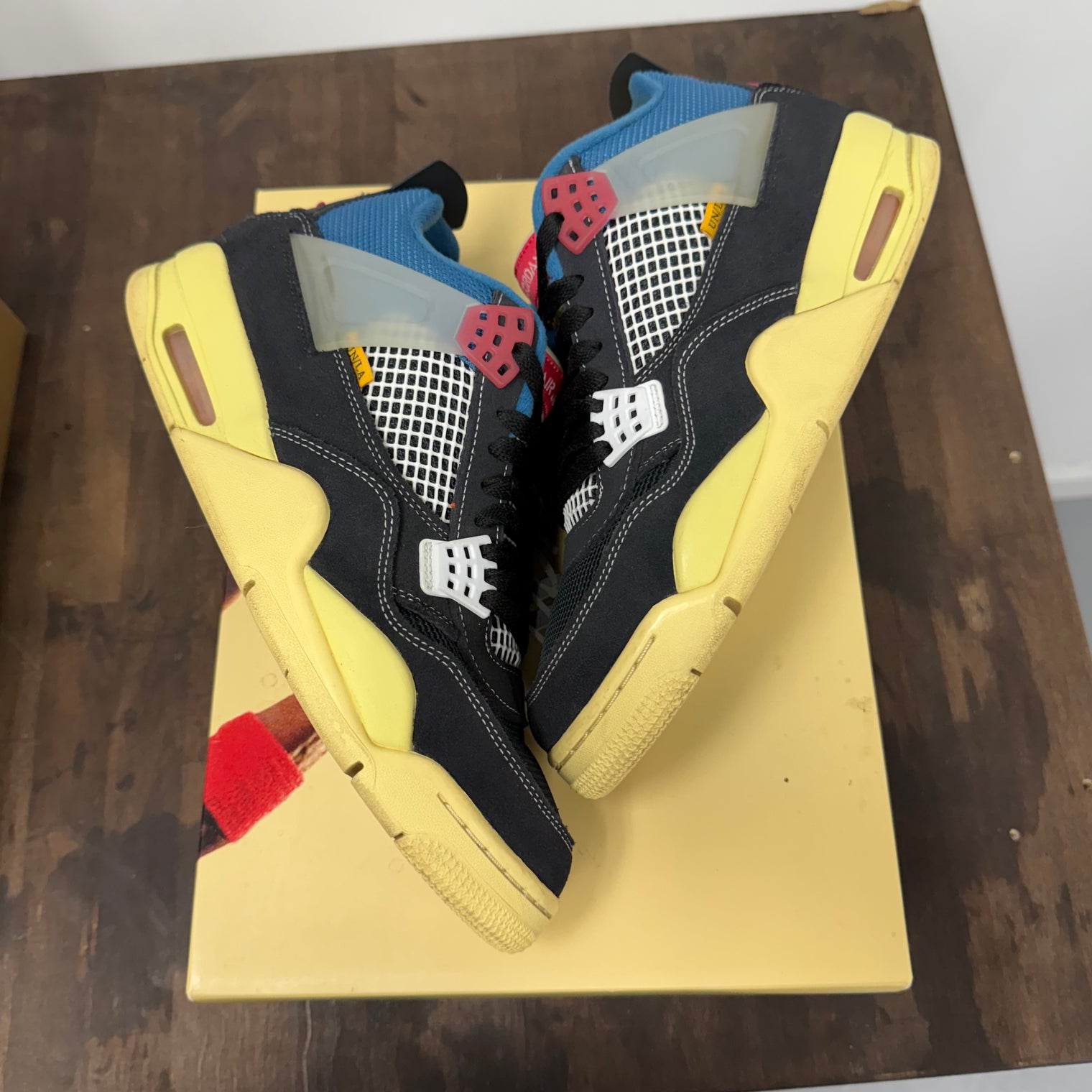 Off Noir Union LA Jordan 4 Retro (USED)