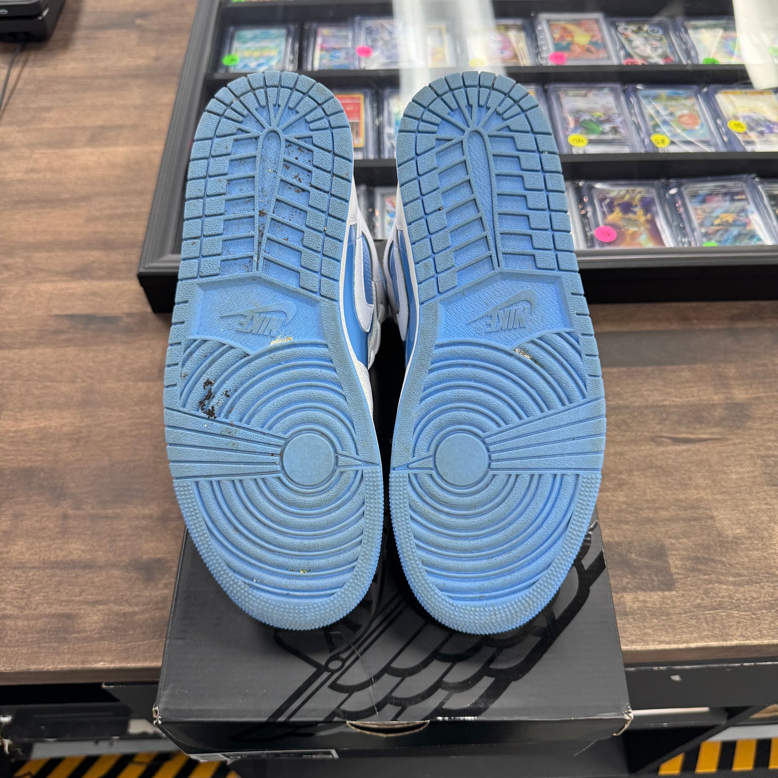 Legend Blue Jordan 1 Mid (USED)