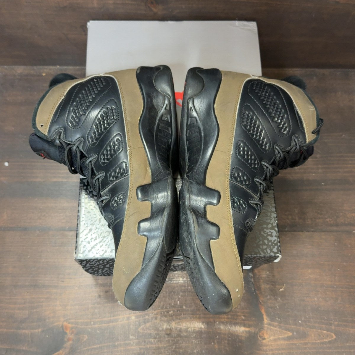 Jordan 9 Retro Olive (2012) Size 9.5 (Pre-Owned) - aux