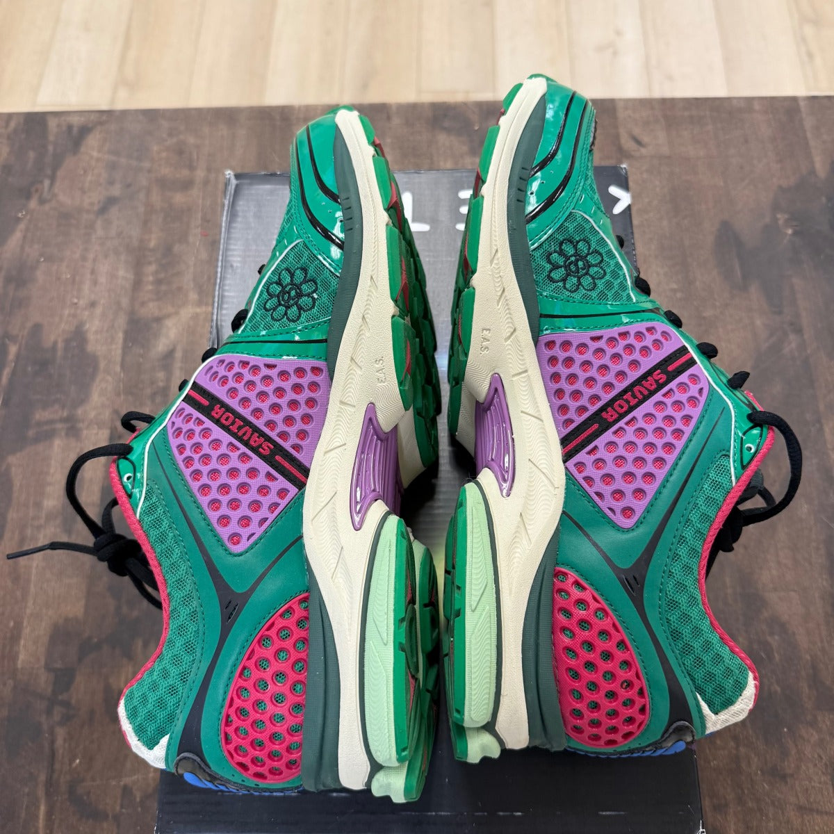 Saucony ProGrid Triumph 4 Jae Tips Flowers Grow Uptown Sugar Maple - Image 5