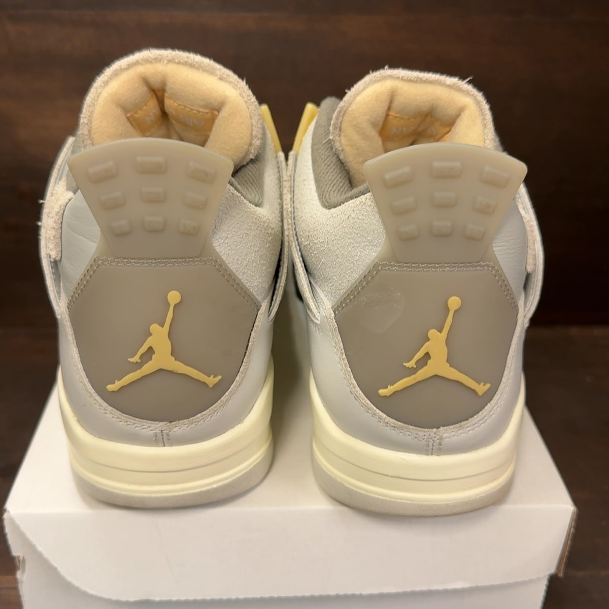 Jordan 4 Retro SE Craft Photon Dust Size 11 (Pre-Owned) - aux