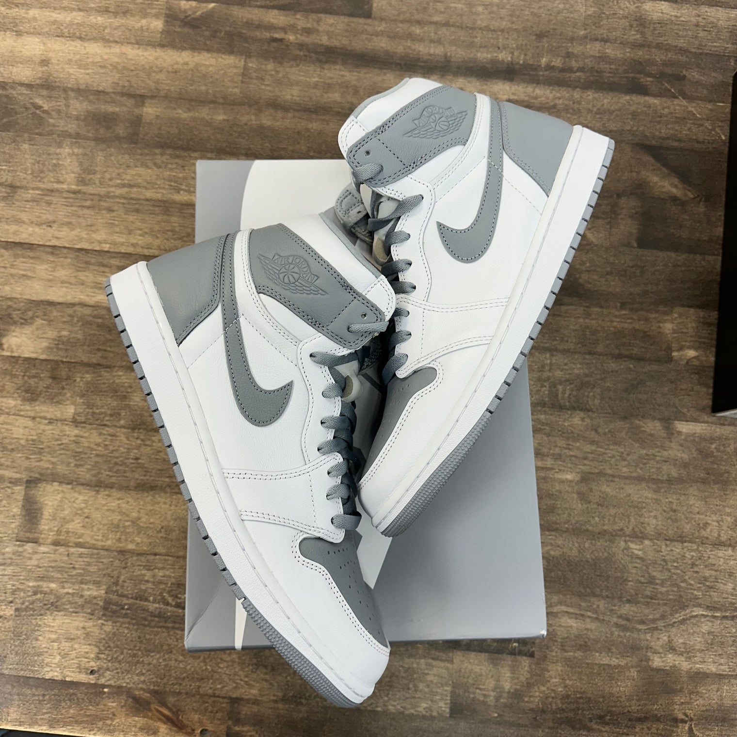 Jordan 1 Retro High OG Stealth (US 11) (USED)