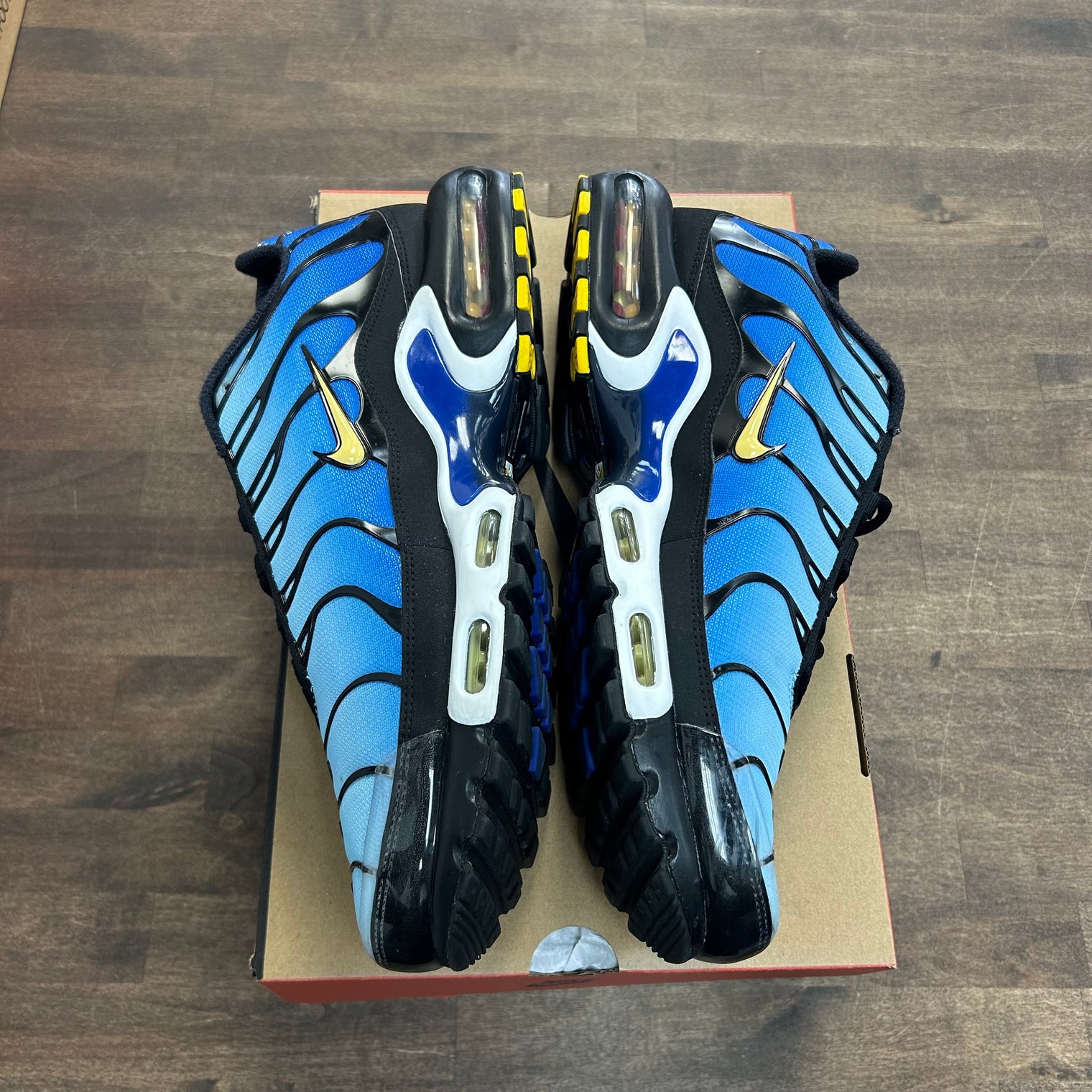 Hyper Blue Air Max Plus OG (USED)