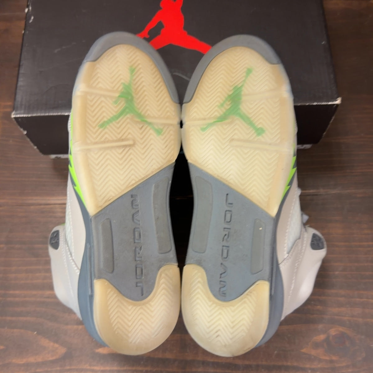 Jordan 5 Retro Green Bean (2022) (GS) - Image 6