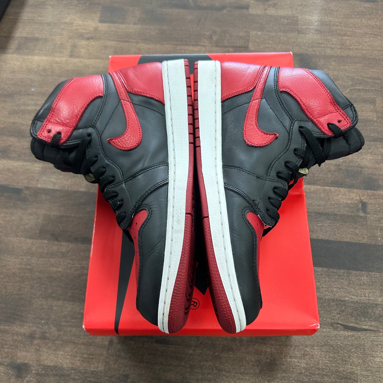Banned Bred Jordan 1 High (USED, Replacement Box)